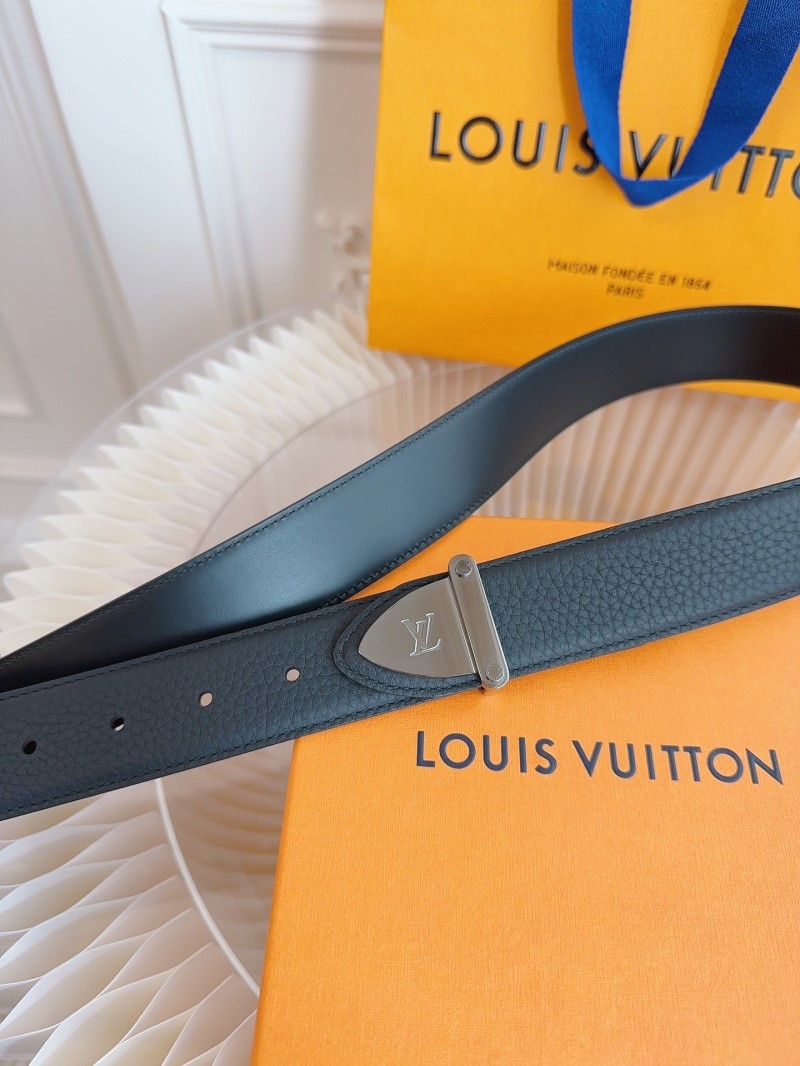 l0vis Vvtt0n belts